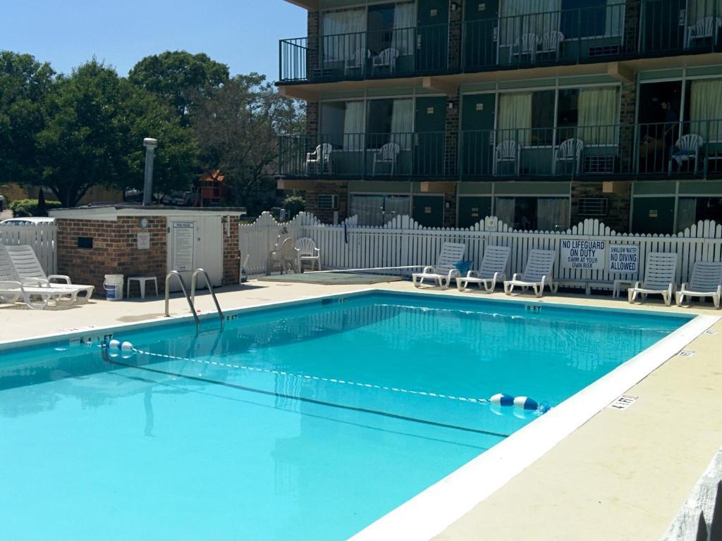 Ocean Breeze Motel Myrtle Beach Bagian luar foto