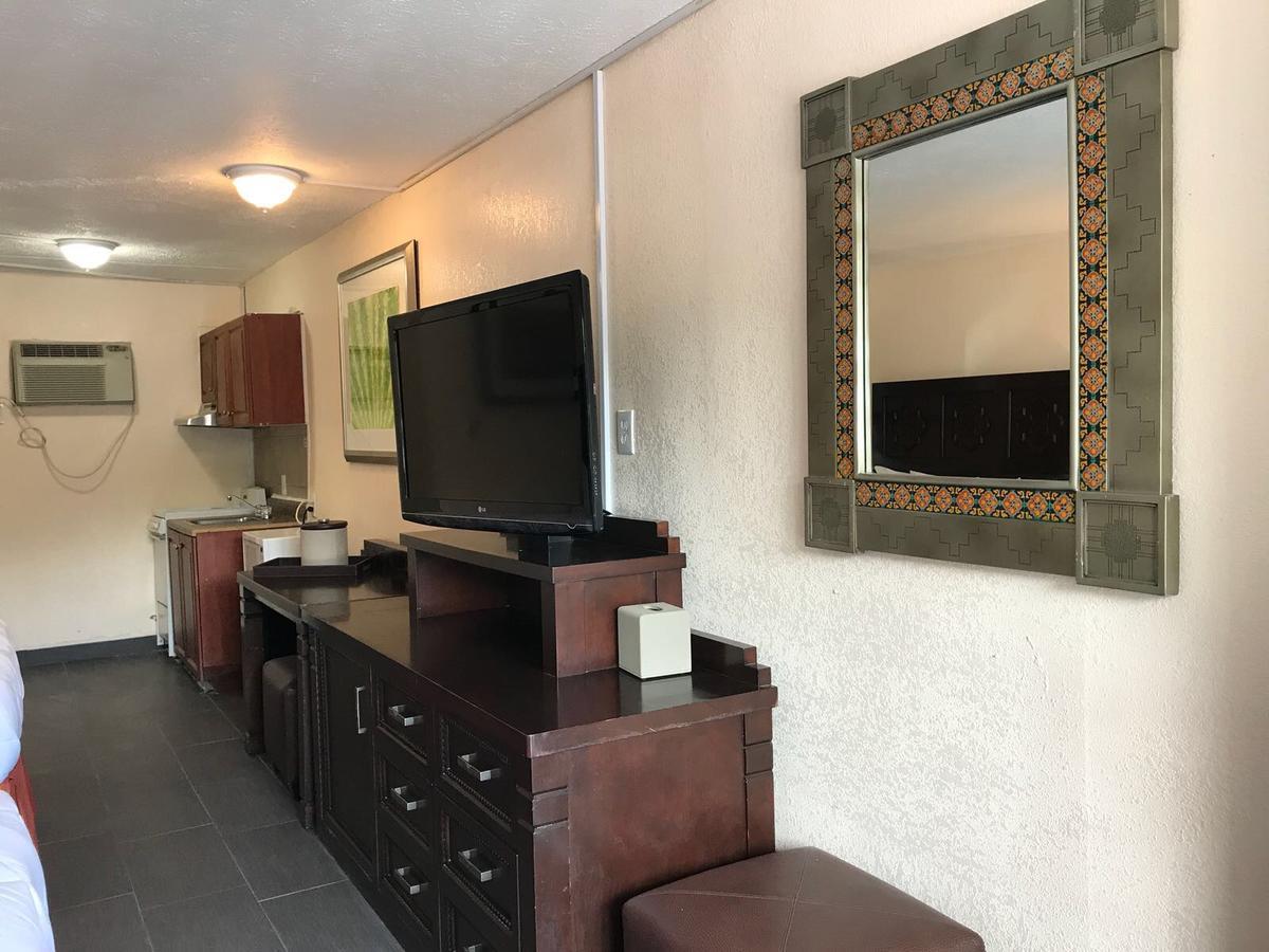 Ocean Breeze Motel Myrtle Beach Bagian luar foto
