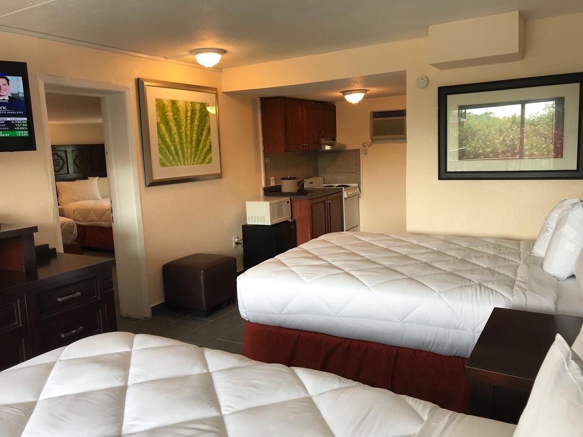 Ocean Breeze Motel Myrtle Beach Bagian luar foto